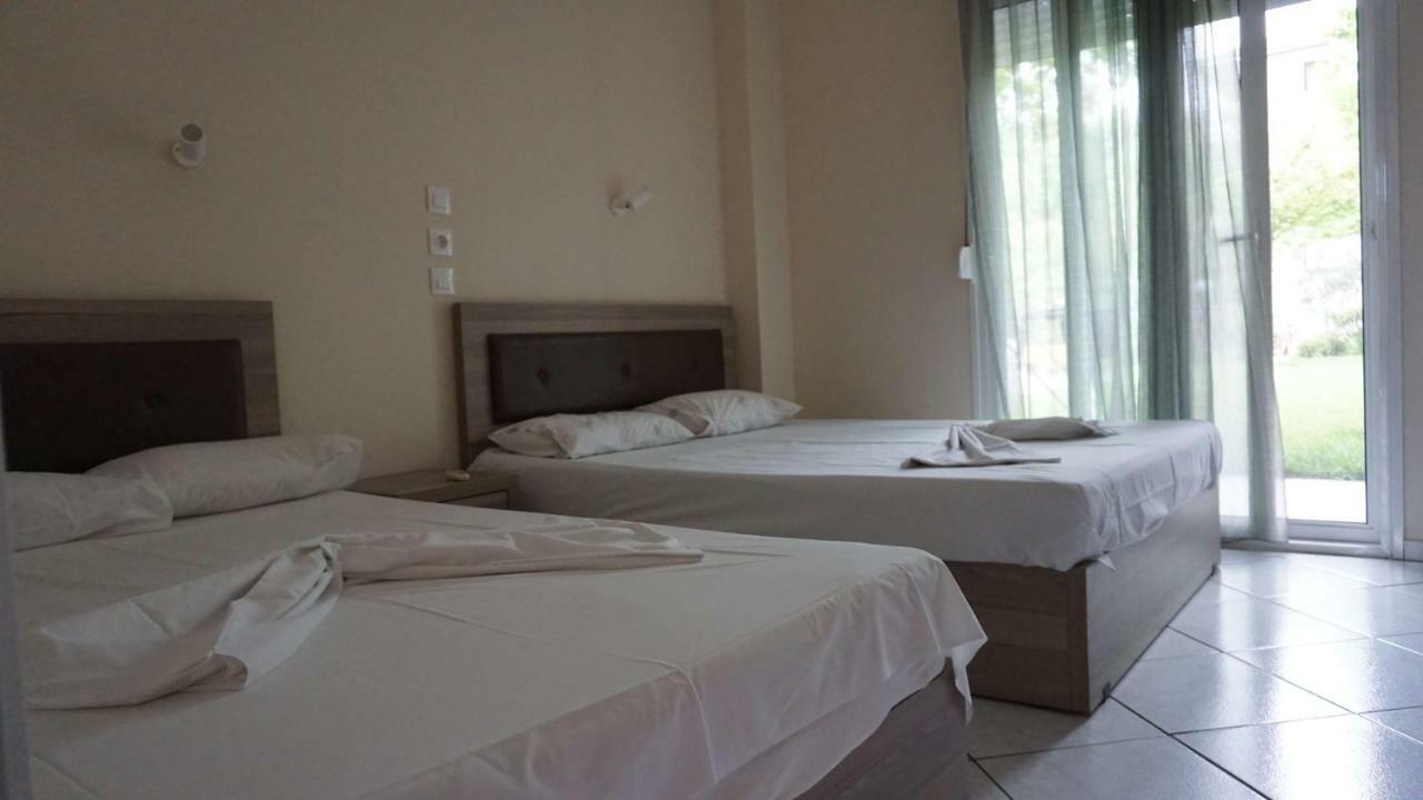 Priona Rooms Paralía Skotínis Exteriör bild